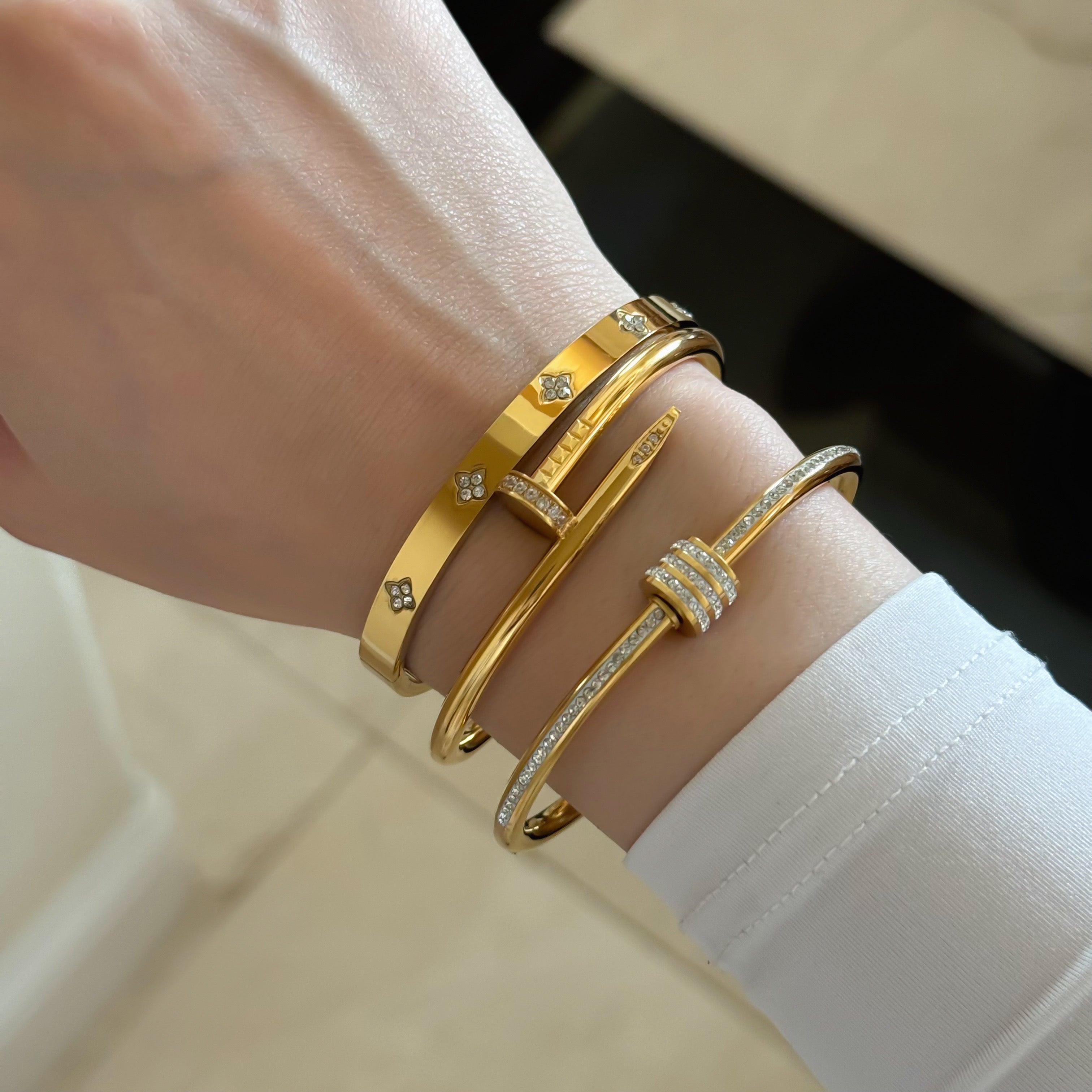 Mismar Bangle