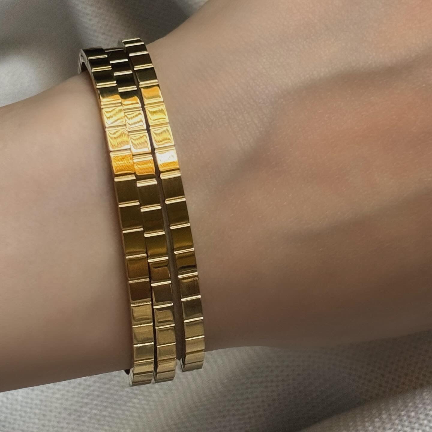 Slim Striped Bangle